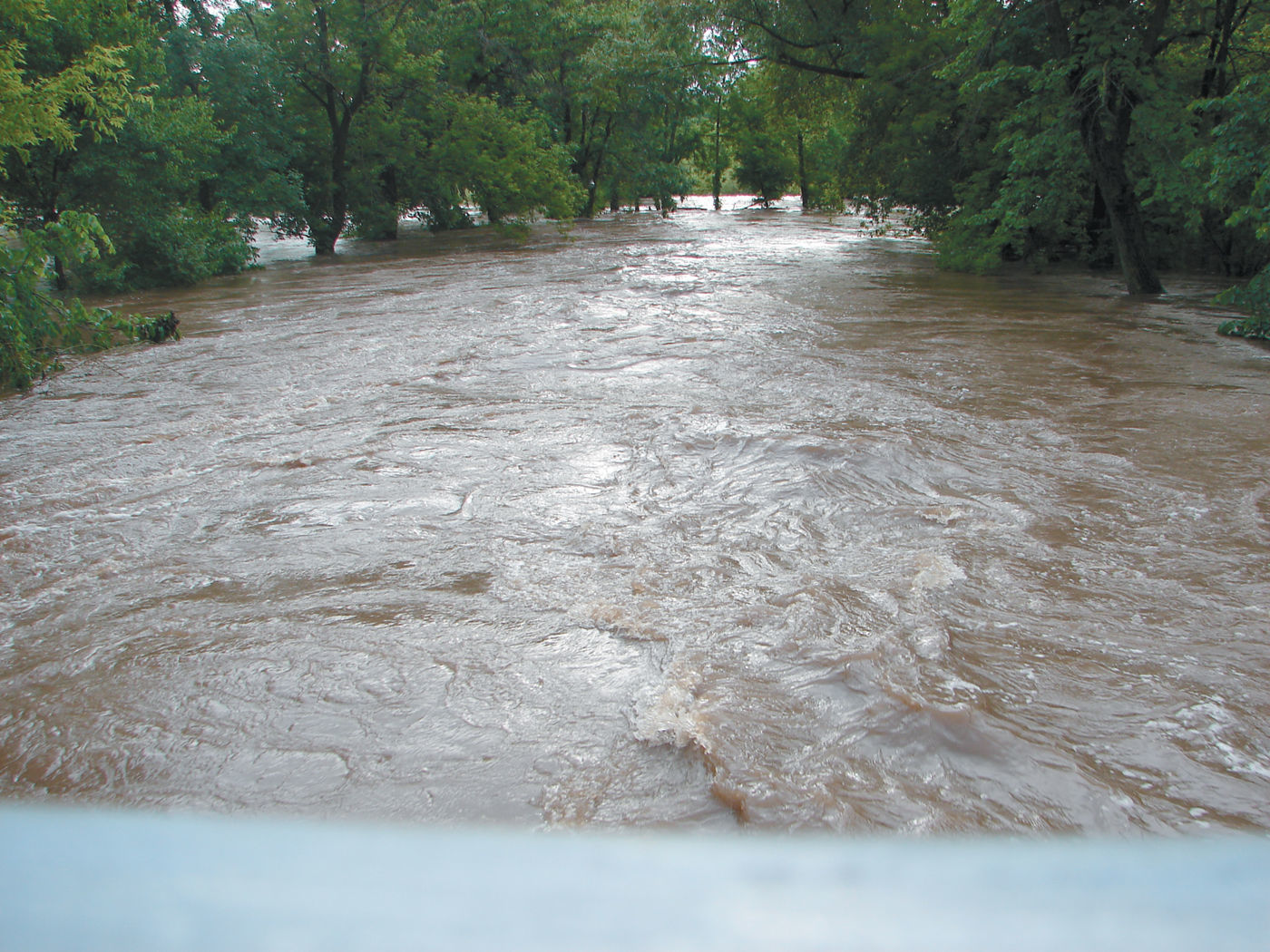 061418-ctzn-news-flood043